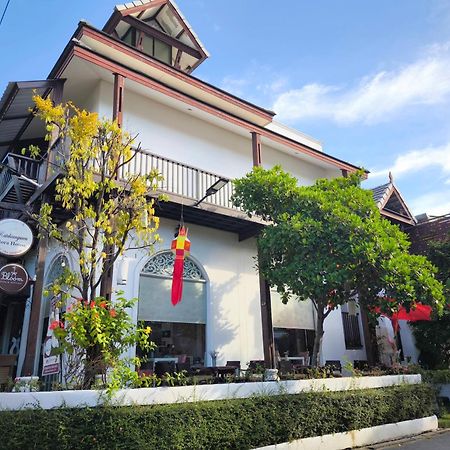 Hotel Ratchiangsaen Flora House Chiang Mai Exterior foto