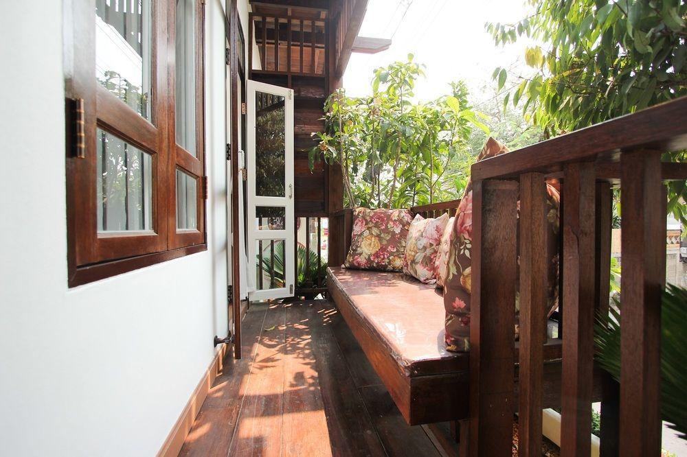 Hotel Ratchiangsaen Flora House Chiang Mai Exterior foto